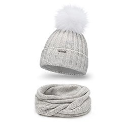 Off-white women's set - hat and scarf