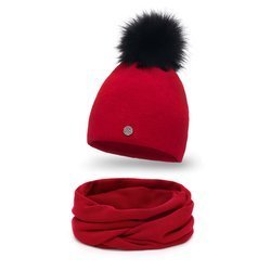 Stylish women's set - hat with pompom and scarf